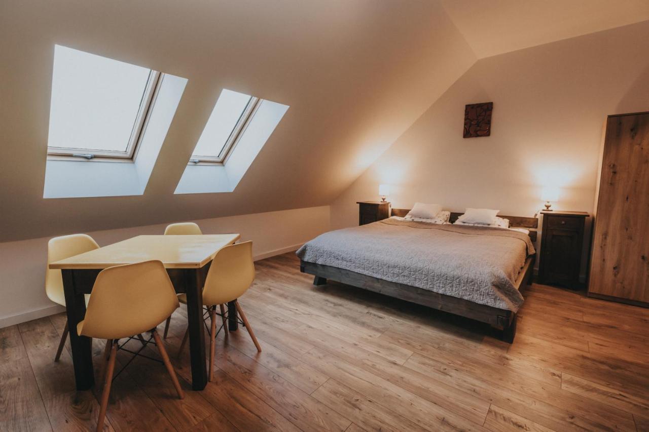 Sady Blotnica Dom Goscinny Prusy  Exteriér fotografie